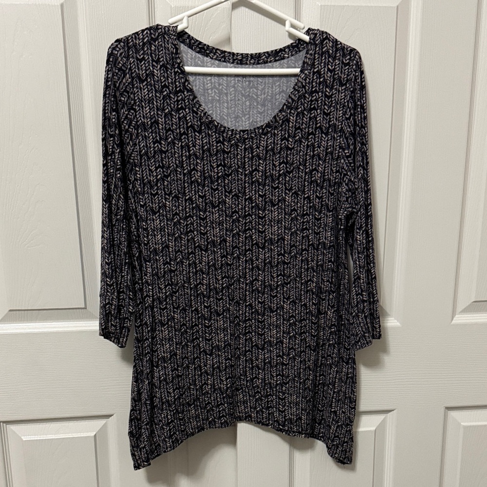 Women's Black & Tan Patterned Scoop Neck Tunic Top